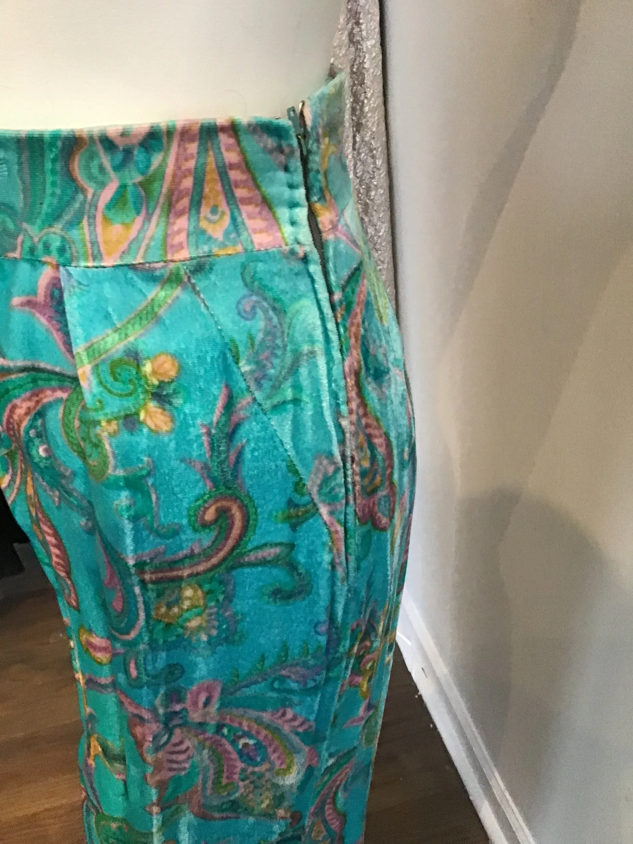 1960's Aqua Paisley Silk Printed  Velvet with beading  2pc Ensemble -size5/6
