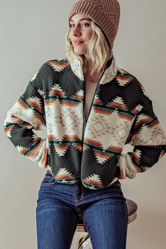 AZTEC PRINT SHERPA CROPPED JACKET: KHAKI