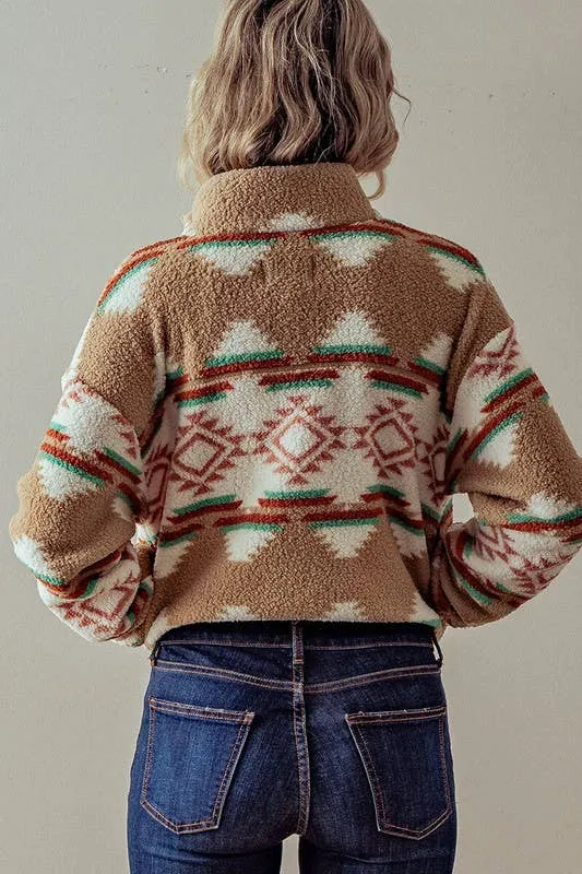 AZTEC PRINT SHERPA CROPPED JACKET: KHAKI